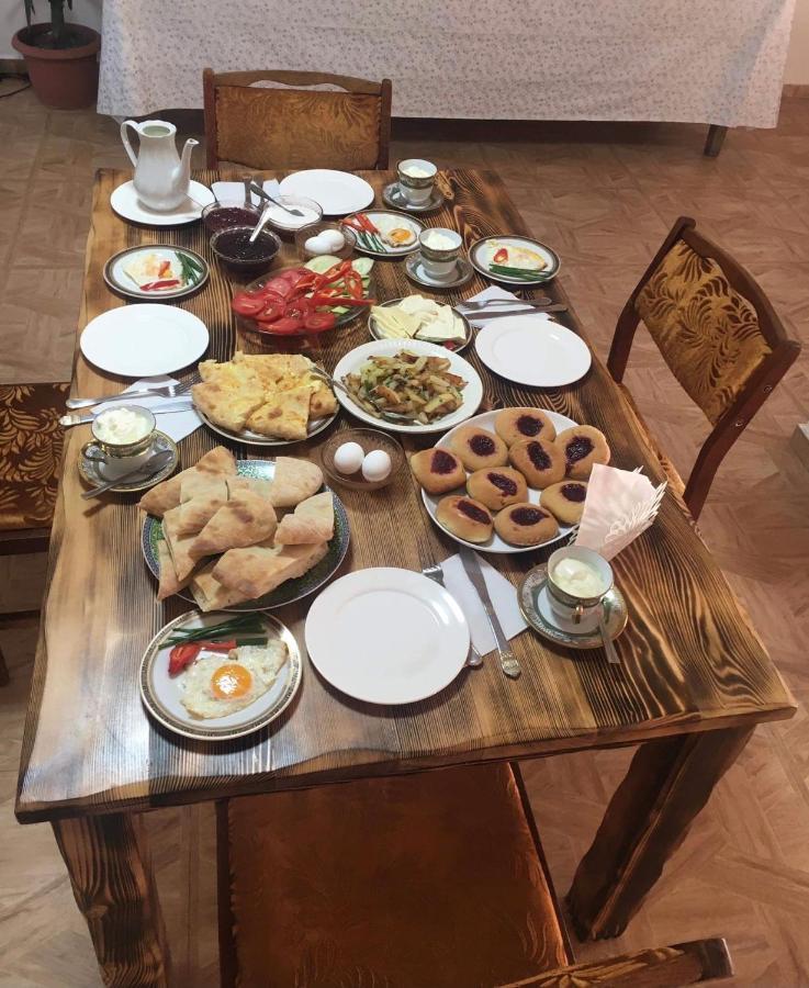 Zhabeshi Guest House Victor מראה חיצוני תמונה