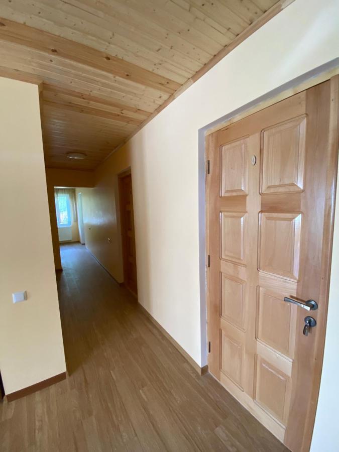 Zhabeshi Guest House Victor מראה חיצוני תמונה