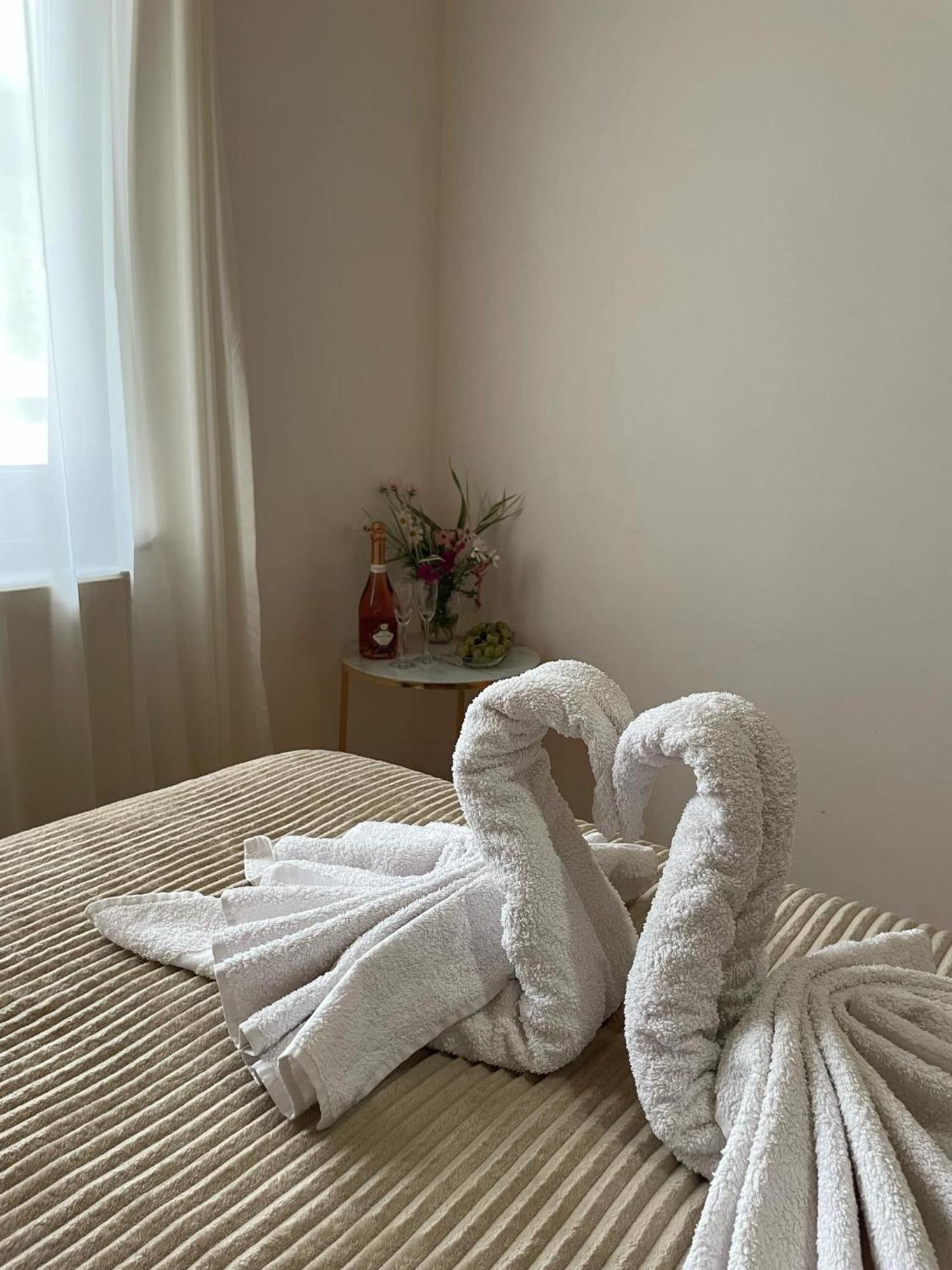 Zhabeshi Guest House Victor מראה חיצוני תמונה